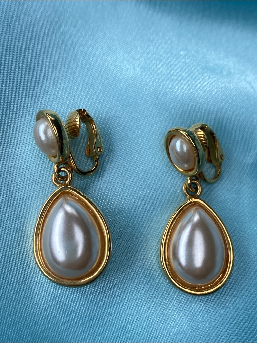 Gold Tone Teardrop Faux Pearl Clip-On Earrings - Elegant Womens Jewelry